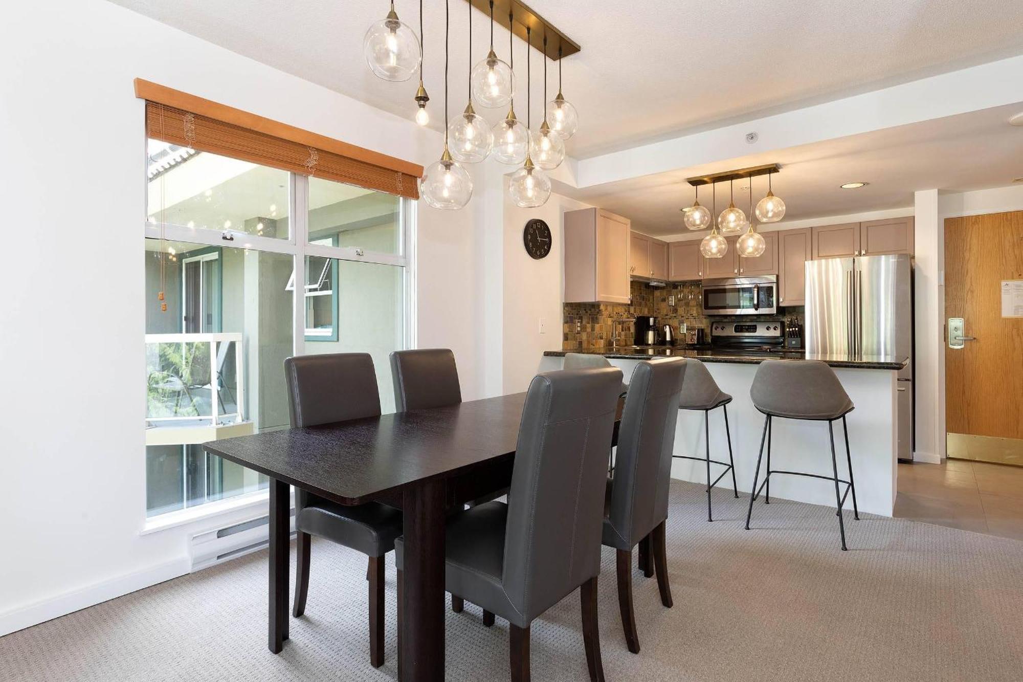 Woodrun 417 | Ski-in Ski-out, Pool, Hot Tub, Free Parking Hébergement de vacances Whistler
